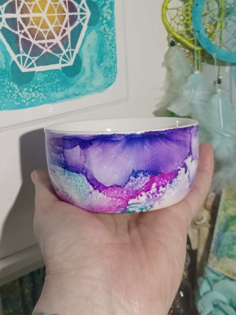 fialovo-ruzovo-tyrkysova