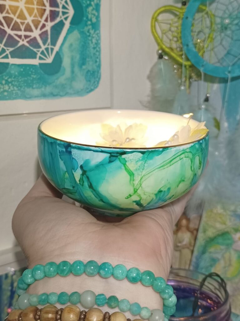 tyrkysovo-svelezelena